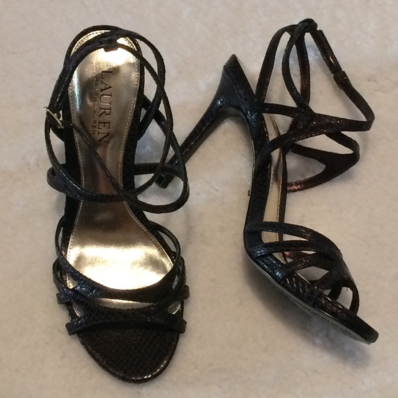 Ralph Lauren Shoes - Ralph Lauren // leather heels EUC // high end